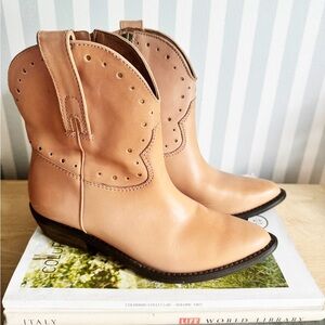 Lucky brand brown leather booties women’s 6